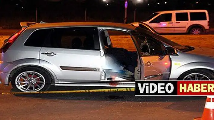 Tüfekle otomobili taradılar: 1 ölü 1 yaralı