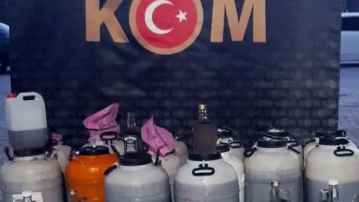 Kayseri'de 350 litre el yapımı sahte alkol ele geçirildi