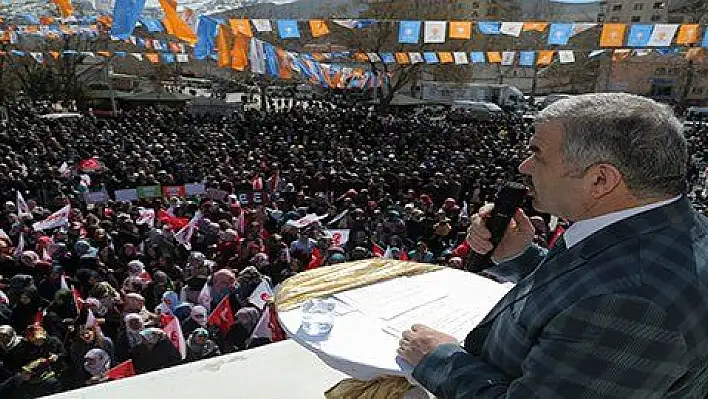 'Kayseri tarihinin en büyük yatırımlarını yapıyoruz'