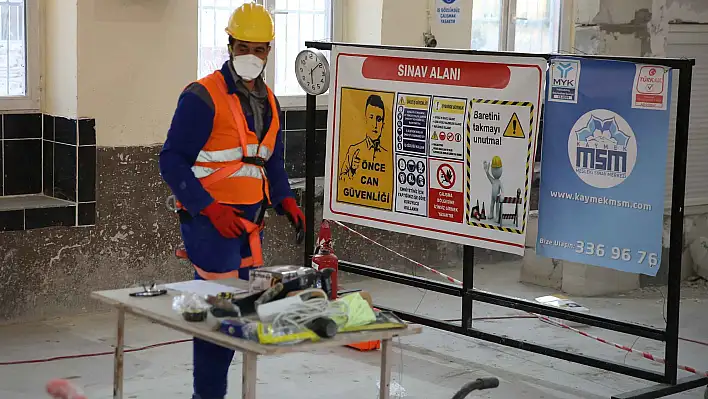 KAYMEK meslek eğitimlerini 21 branşa çıkaracak 