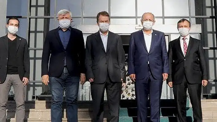 ERÜ'de Özhaseki'nin katılımıyla toplantı yapıldı