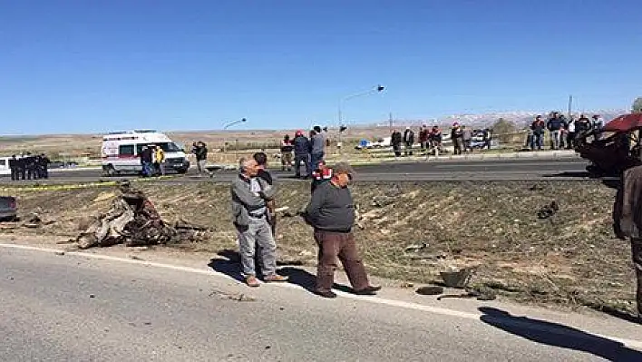 Sarıoğlan'da trafik kazası: 1 ölü, 1 yaralı