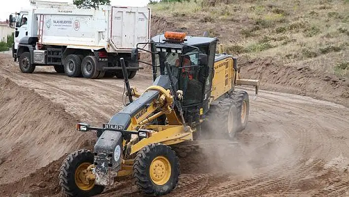 Talas'ta yeni yollar açılıyor 