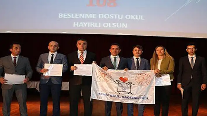 Kayseri'de 444 okula beyaz bayrak verildi