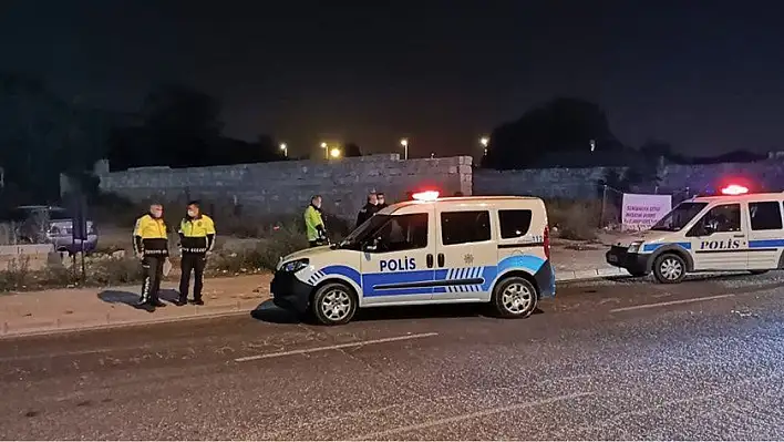 Şüpheli araç polisi alarma geçirdi