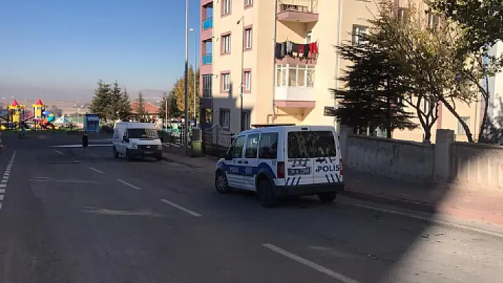 İşten gelen kadın annesini ölü buldu