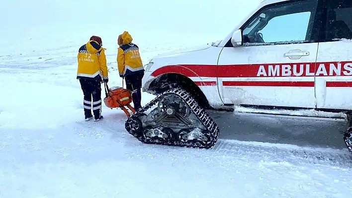 112 ekipleri paletli ambulanslarla hastaların imdadına yetişti