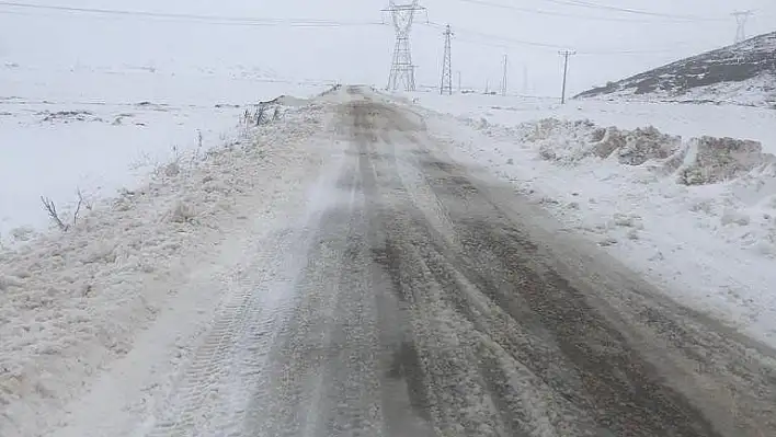 Ankara - Kayseri karayolu ve köy yollarının tamamı açıldı