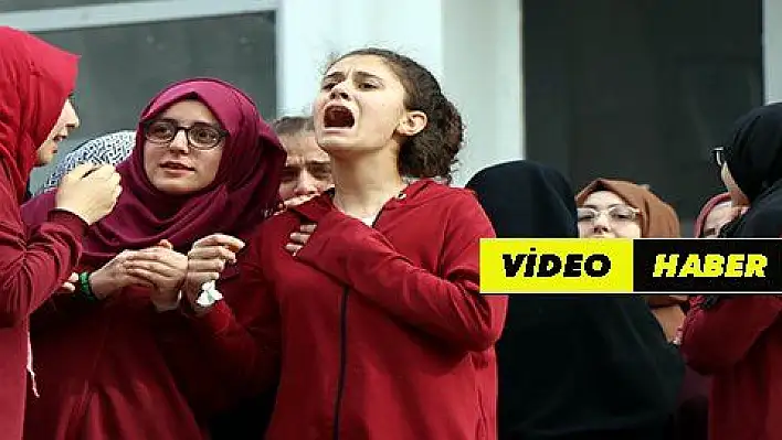 Tatbikatta yaralı çıktıkça arkadaşları kendinden geçti 