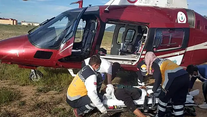 Yaylada rahatsızlanan gencin yardımına ambulans helikopter yetişti