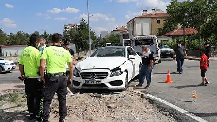 Çifci ailesi kaza yaptı