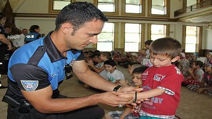 Emniyet ile esnaf iş birliği yaptı, müftülük çalışmalarına destek verdi