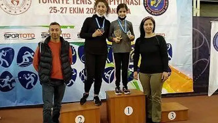 Kayserili sporcular Ankara'dan derecelerle döndü