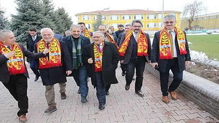 Başkan Dr. Büyükkılıç 'Kayserispor bu şehir için bir markadır'