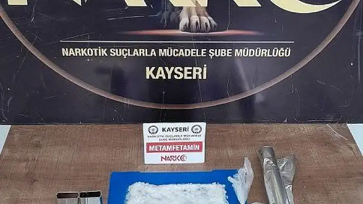 Kayseri'de uyuşturucu taciri 2 şahıs yakalandı