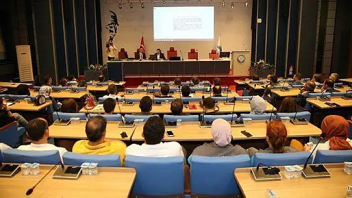 Büyükşehirden belediye personeline 'KVKK' Semineri