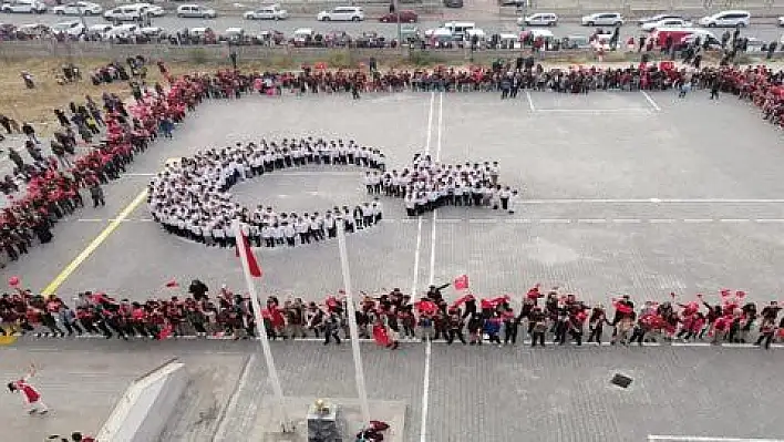 Ortaokulu öğrencilerinden muhteşem koreografiler