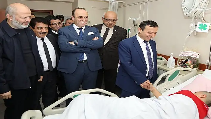 Rektör Çalış, beyin kanaması geçiren öğrencisine sahip çıktı