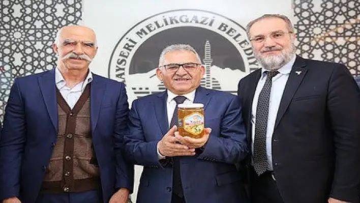 Başkan Büyükkılıç 'Kayseri Arı yetiştiriciliğin ve üretim merkezi olacak'