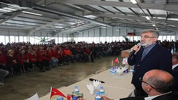 AK Parti Miletvekili Taner Yıldız OSB işçilerinden 'evet' sözü aldı