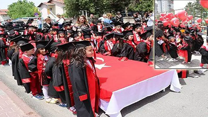 MİNİK ÖĞRENCİLERDEN GÖRÜLMEMİŞ HASSASİYET