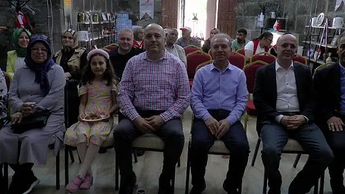 Başhekim'Devlet Hastanemizde günlük 8 bin hastaya bakılıyor'