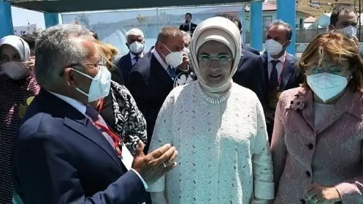 Başkan Büyükkılıç, Emine Erdoğan ve Bakan Pakdemirli ile görüştü