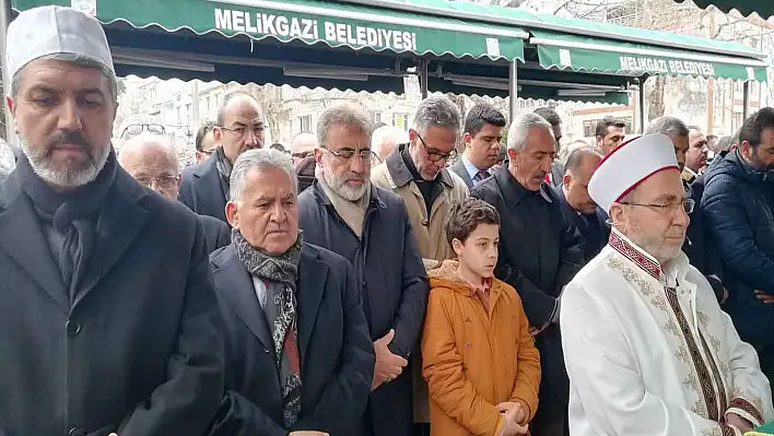 Türk-İş Eski Genel Başkanı Mustafa Kumlu Son Yolculuğuna Uğurlandı 