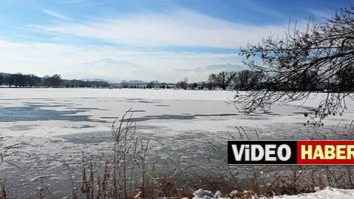 Kayseri'de göller buz tuttu 