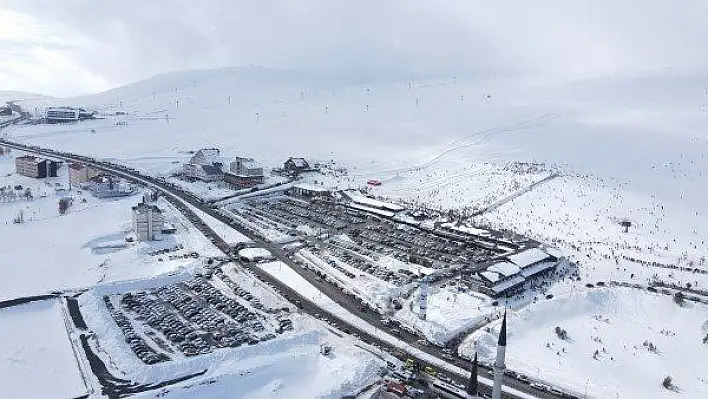 Erciyes'e rekor ziyaretçi 85 bin kişi