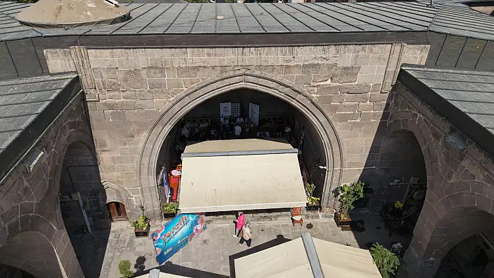 Kayseri Hunat Hatun Medresesi'nde yoğun ilgi görüyor!