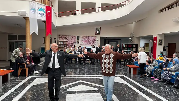 Kayseri Huzurevinde duygusal ve neşeli anlar!