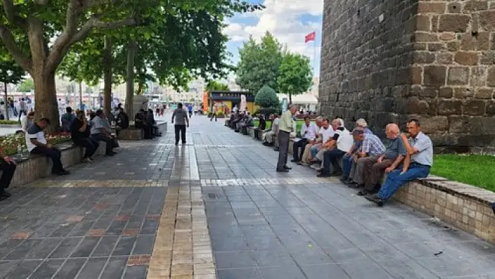 Kayseri Huzurevlerinde huzur kalmadı!