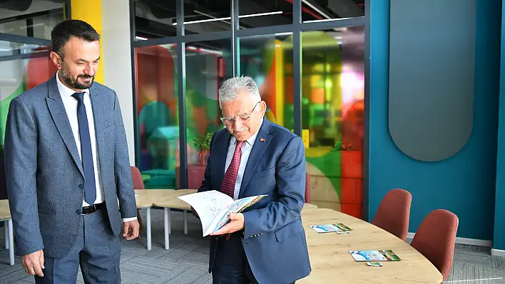 Kayseri İl Halk Kütüphanesi yeni binasında hizmet vermeye başladı!