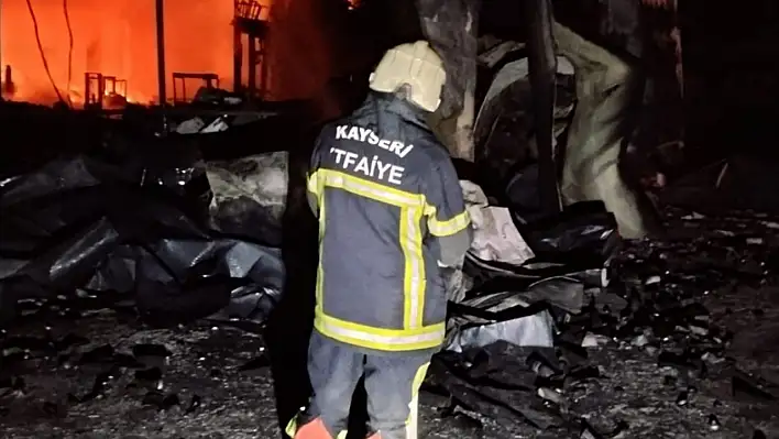 Kayseri itfaiyesi Kırıkkale'deki yangın için seferber oldu