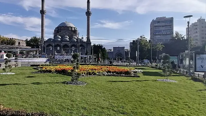 Kayseri kısa kısa: Denetim, Hulusi Akar, Dev şirket, Konut patlaması, Biber fiyatları, Kayserispor...