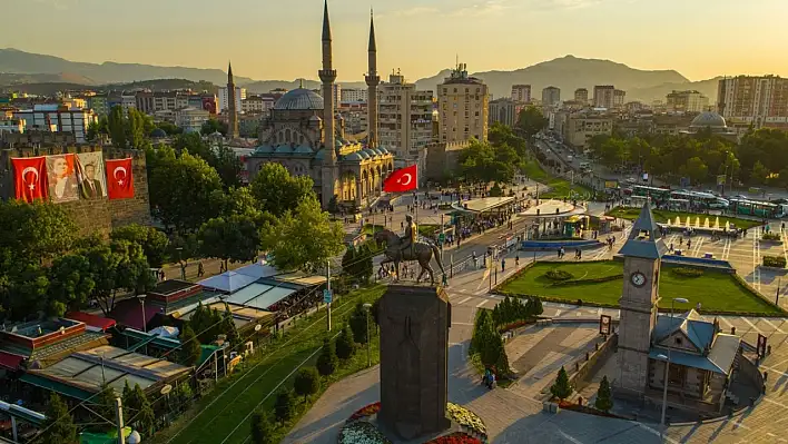 Kayseri kısa kısa: Fabrika yangını, ERÜ Hastanesi, Dragon Festivali, Kayserispor...