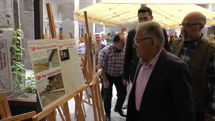 Görev başında çektiği fotoğraflardan sergi açtı