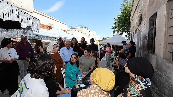 Kayseri Mahallesi'nde El Emeği Ürünler Sergilendi