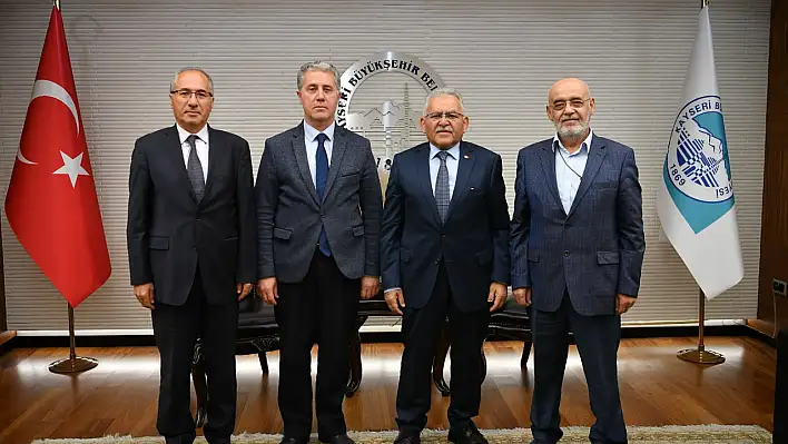 Kayseri'nin Başarılı İsimleri Başkan Büyükkılıç'la Buluştu