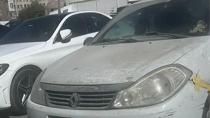 Kayseri'nin en işlek caddesinde 'Bir de bu sorun'