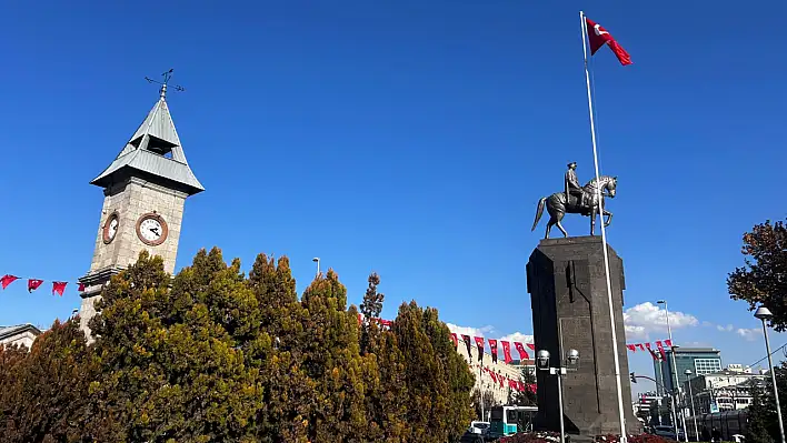 Kayseri'nin en meşhur sokağı vatandaşların çilesi oldu!