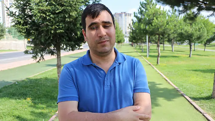 Kayseri'nin görme engelli müzik yıldızı Caner Mutlu, ikinci klip çalışmasını yayınladı