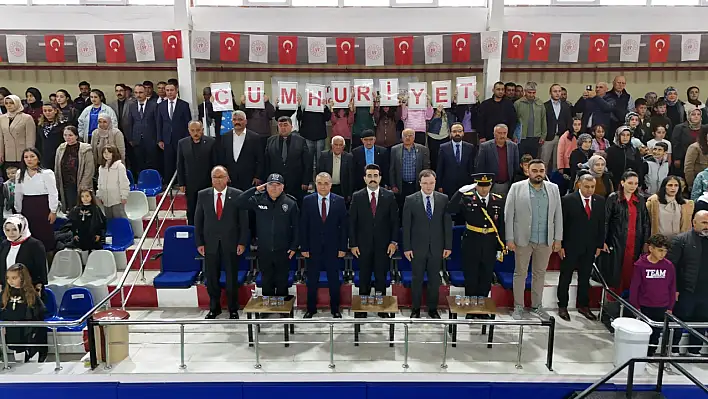 Kayseri'nin ilçelerinde 29 Ekim Cumhuriyet Bayramı coşkusu!