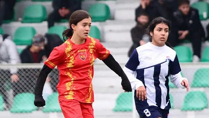 Kayseri'nin kadın futbol takımları deplasmana gidiyor