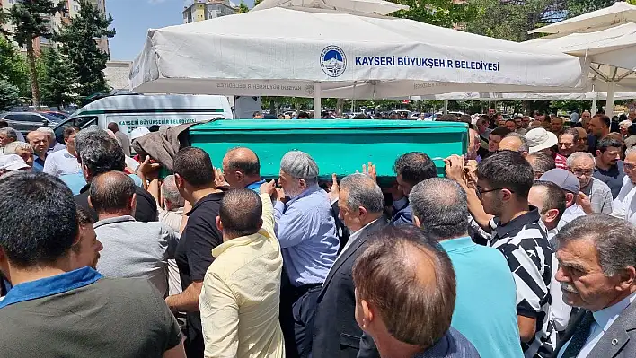 Kayseri'nin Sevilen İsmi Suat Kösehaliloğlu Toprağa Verildi