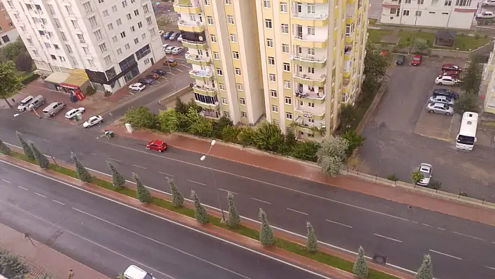 Kayseri'nin sıcakla boğuşan ilçesi yağmura teslim oldu