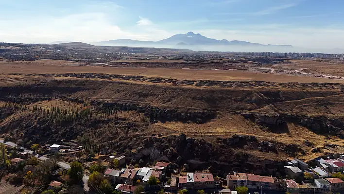 Kayseri'nin sonbahar klasiği görenleri büyülüyor!