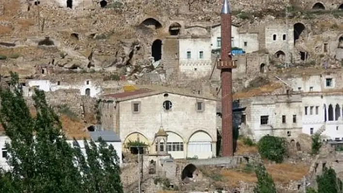 Kayseri'nin terk edilmiş köyünü biliyor musunuz?