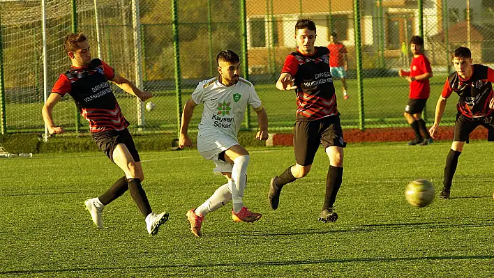 Kayseri Şekerspor liderliğini sürdürdü!